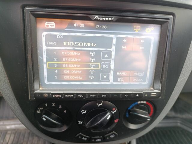 Чорний Шевроле Лачетті, об'ємом двигуна 1.8 л та пробігом 197 тис. км за 5000 $, фото 4 на Automoto.ua