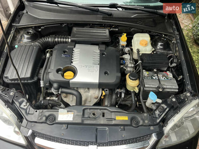 Черный Шевроле Лачетти, объемом двигателя 1.8 л и пробегом 210 тыс. км за 6150 $, фото 8 на Automoto.ua