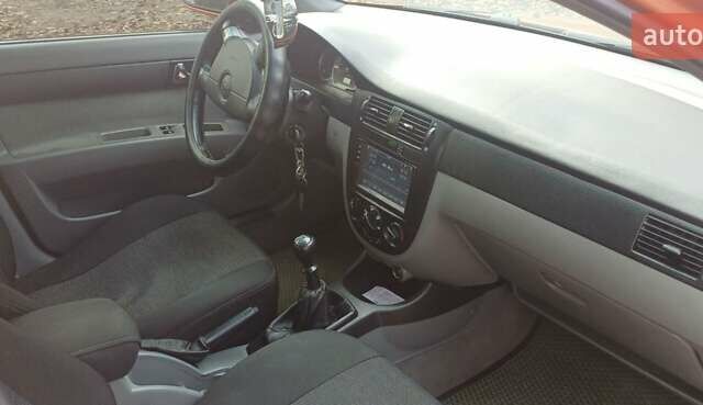 Коричневый Шевроле Лачетти, объемом двигателя 1.8 л и пробегом 235 тыс. км за 4300 $, фото 6 на Automoto.ua
