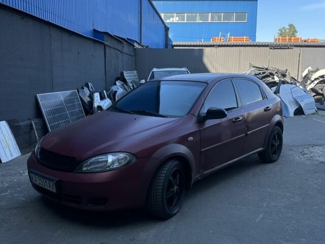 Червоний Шевроле Лачетті, об'ємом двигуна 1.6 л та пробігом 250 тис. км за 1900 $, фото 7 на Automoto.ua