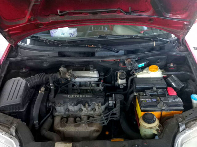 Червоний Шевроле Лачетті, об'ємом двигуна 1.5 л та пробігом 150 тис. км за 3500 $, фото 4 на Automoto.ua