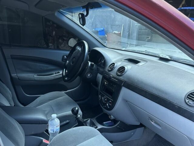 Червоний Шевроле Лачетті, об'ємом двигуна 1.6 л та пробігом 250 тис. км за 1900 $, фото 2 на Automoto.ua