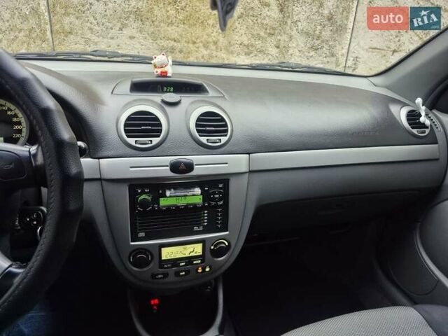 Червоний Шевроле Лачетті, об'ємом двигуна 1.8 л та пробігом 187 тис. км за 4500 $, фото 3 на Automoto.ua