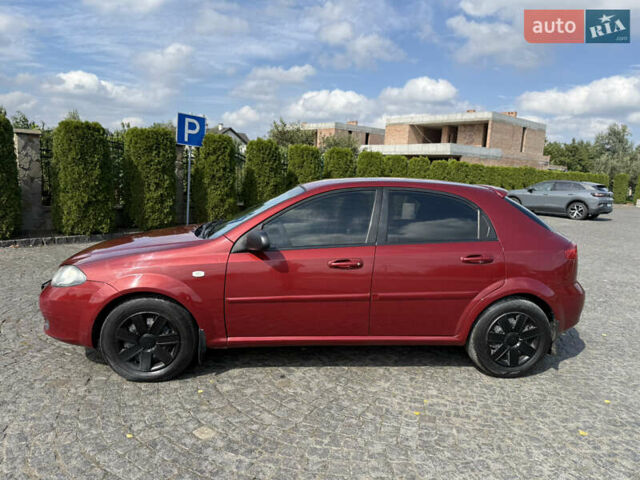 Красный Шевроле Лачетти, объемом двигателя 1.4 л и пробегом 258 тыс. км за 3300 $, фото 12 на Automoto.ua
