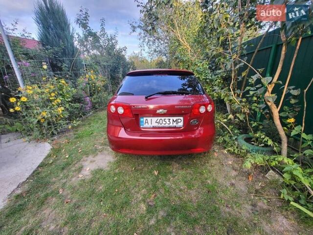 Красный Шевроле Лачетти, объемом двигателя 1.8 л и пробегом 110 тыс. км за 4500 $, фото 9 на Automoto.ua