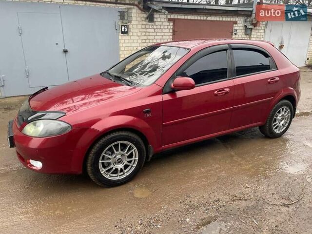 Красный Шевроле Лачетти, объемом двигателя 1.8 л и пробегом 121 тыс. км за 3750 $, фото 21 на Automoto.ua