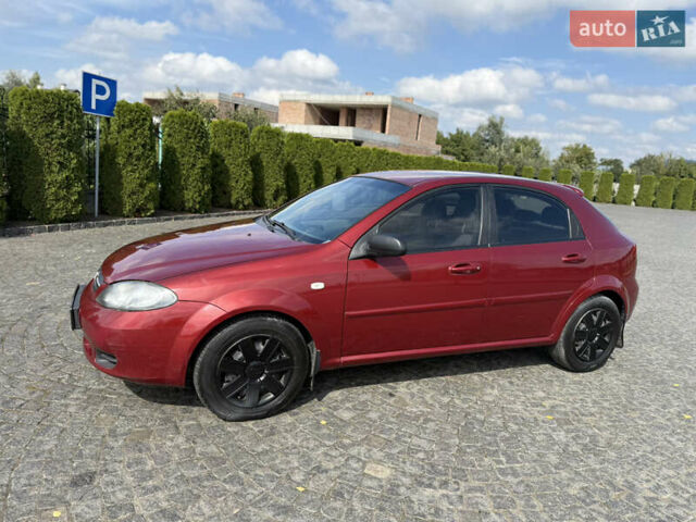 Красный Шевроле Лачетти, объемом двигателя 1.4 л и пробегом 258 тыс. км за 3300 $, фото 13 на Automoto.ua