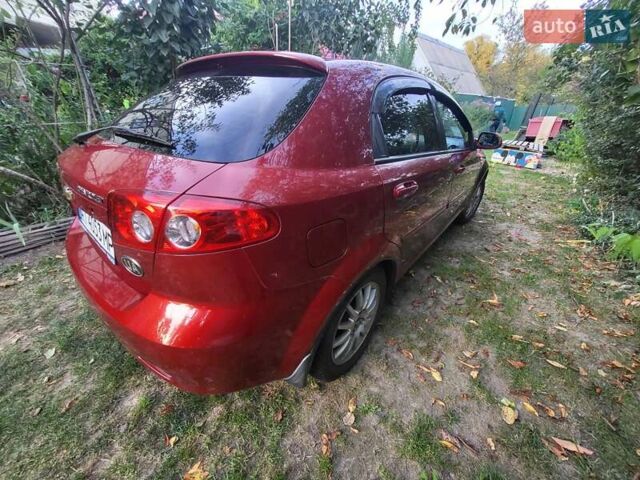 Красный Шевроле Лачетти, объемом двигателя 1.8 л и пробегом 110 тыс. км за 4600 $, фото 12 на Automoto.ua