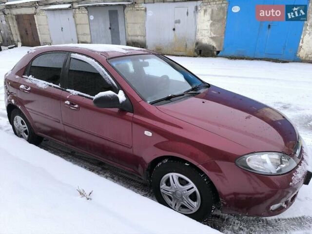 Червоний Шевроле Лачетті, об'ємом двигуна 1.6 л та пробігом 300 тис. км за 4200 $, фото 1 на Automoto.ua