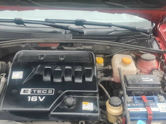 Красный Шевроле Лачетти, объемом двигателя 1.4 л и пробегом 259 тыс. км за 3500 $, фото 1 на Automoto.ua