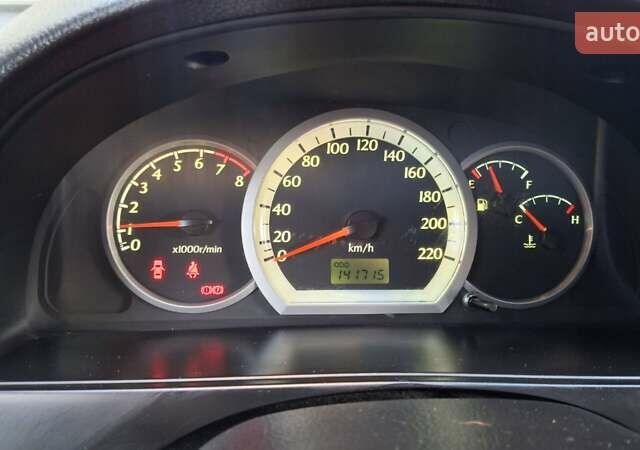 Красный Шевроле Лачетти, объемом двигателя 1.6 л и пробегом 141 тыс. км за 3399 $, фото 18 на Automoto.ua