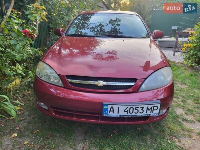 Красный Шевроле Лачетти, объемом двигателя 1.8 л и пробегом 110 тыс. км за 4500 $, фото 6 на Automoto.ua