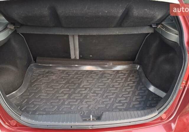 Красный Шевроле Лачетти, объемом двигателя 1.6 л и пробегом 141 тыс. км за 3399 $, фото 20 на Automoto.ua