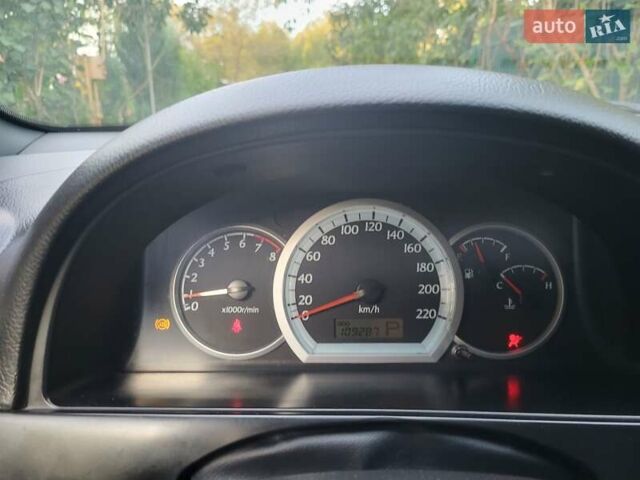 Красный Шевроле Лачетти, объемом двигателя 1.8 л и пробегом 110 тыс. км за 4500 $, фото 12 на Automoto.ua