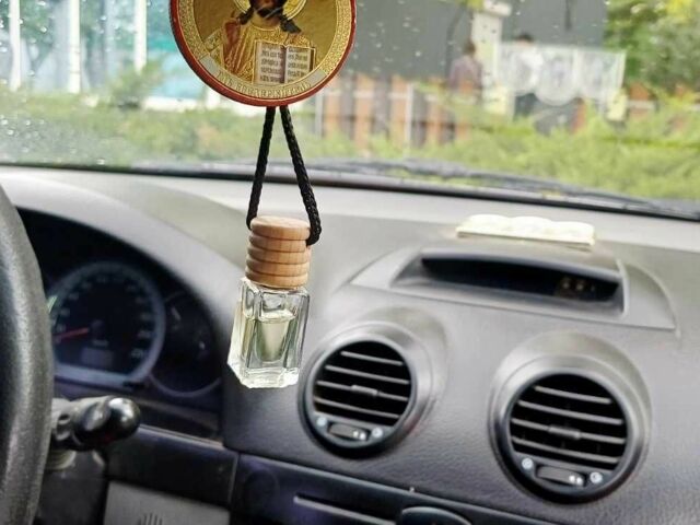 Красный Шевроле Лачетти, объемом двигателя 1.6 л и пробегом 264 тыс. км за 2500 $, фото 5 на Automoto.ua