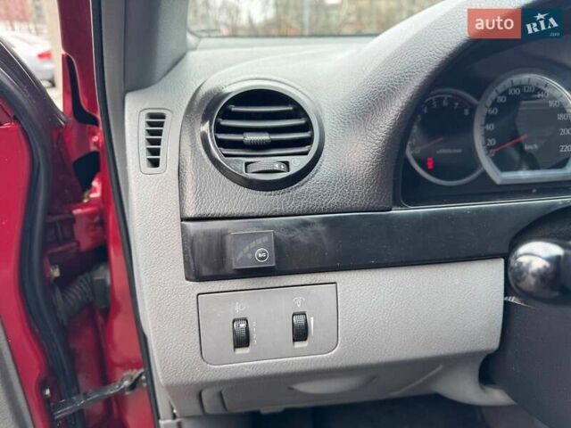 Червоний Шевроле Лачетті, об'ємом двигуна 1.4 л та пробігом 248 тис. км за 3600 $, фото 14 на Automoto.ua