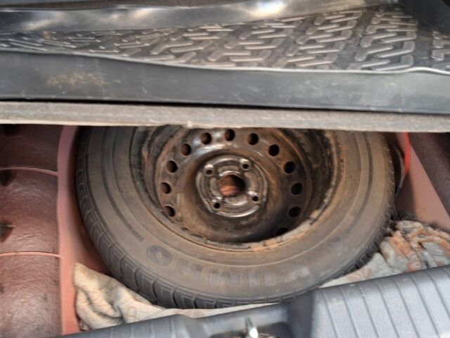 Красный Шевроле Лачетти, объемом двигателя 1.6 л и пробегом 141 тыс. км за 3399 $, фото 15 на Automoto.ua