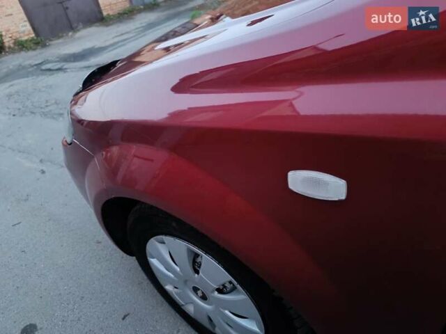 Красный Шевроле Лачетти, объемом двигателя 1.6 л и пробегом 261 тыс. км за 3650 $, фото 21 на Automoto.ua