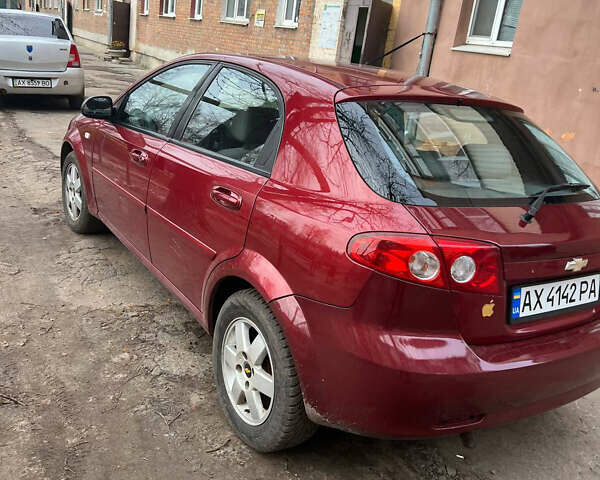 Красный Шевроле Лачетти, объемом двигателя 1.4 л и пробегом 200 тыс. км за 3200 $, фото 2 на Automoto.ua
