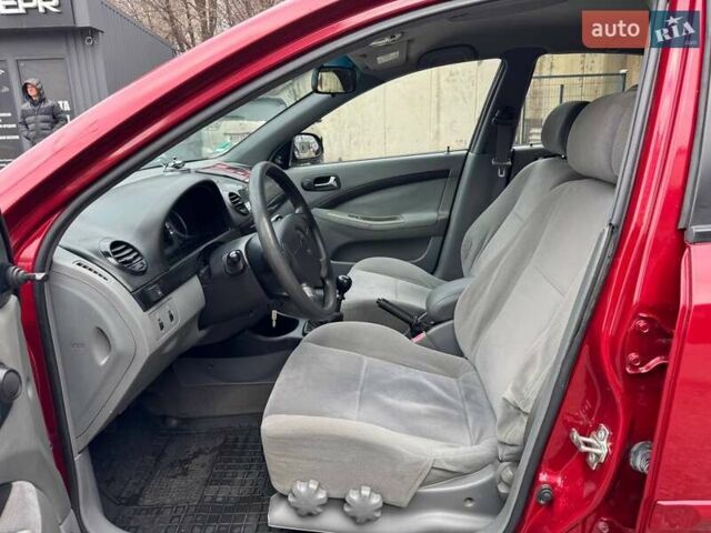 Червоний Шевроле Лачетті, об'ємом двигуна 1.4 л та пробігом 248 тис. км за 3600 $, фото 16 на Automoto.ua