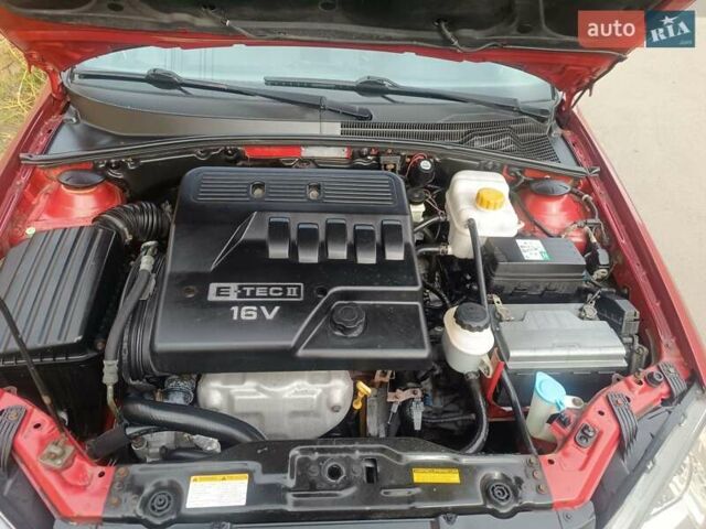 Красный Шевроле Лачетти, объемом двигателя 1.6 л и пробегом 261 тыс. км за 3650 $, фото 32 на Automoto.ua