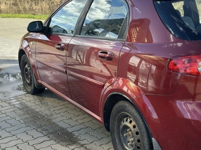 Червоний Шевроле Лачетті, об'ємом двигуна 1.6 л та пробігом 206 тис. км за 2800 $, фото 2 на Automoto.ua