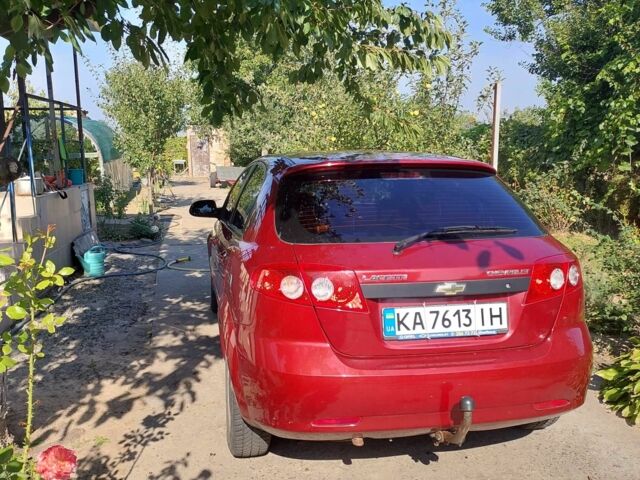 Красный Шевроле Лачетти, объемом двигателя 1.6 л и пробегом 87 тыс. км за 4993 $, фото 7 на Automoto.ua