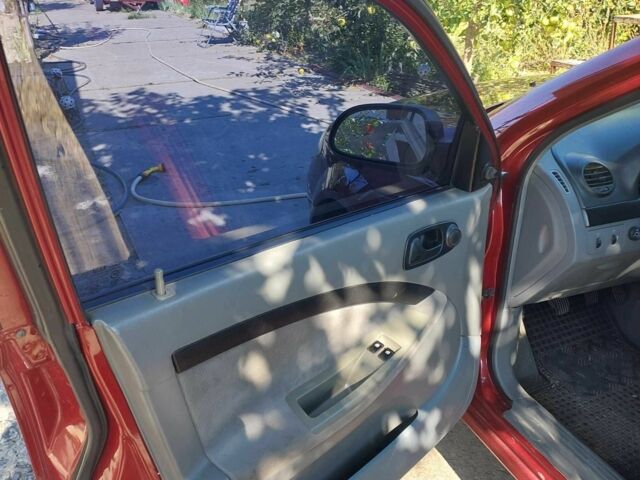 Красный Шевроле Лачетти, объемом двигателя 1.6 л и пробегом 87 тыс. км за 4993 $, фото 4 на Automoto.ua