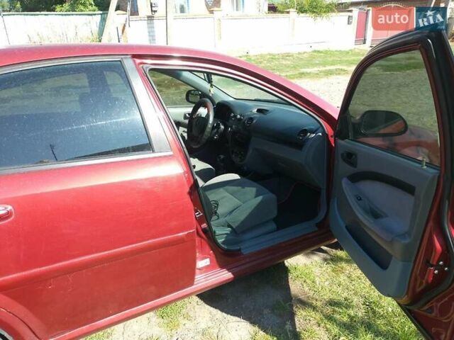 Красный Шевроле Лачетти, объемом двигателя 1.6 л и пробегом 303 тыс. км за 3300 $, фото 6 на Automoto.ua