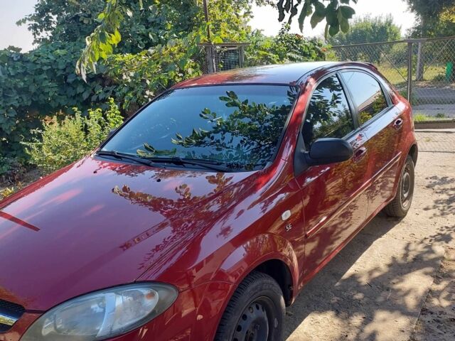 Красный Шевроле Лачетти, объемом двигателя 1.6 л и пробегом 87 тыс. км за 4993 $, фото 8 на Automoto.ua