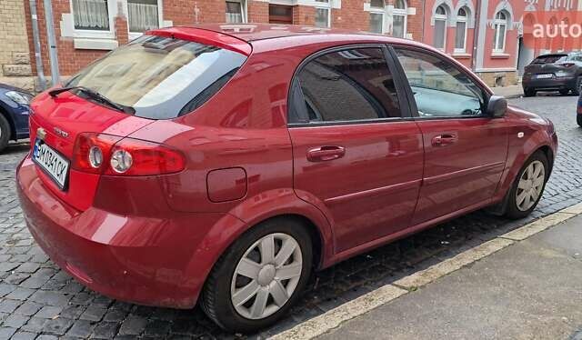 Красный Шевроле Лачетти, объемом двигателя 1.4 л и пробегом 173 тыс. км за 4500 $, фото 3 на Automoto.ua
