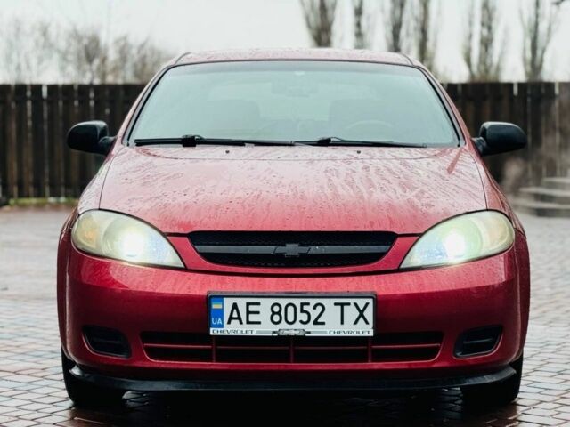 Червоний Шевроле Лачетті, об'ємом двигуна 1.6 л та пробігом 200 тис. км за 3850 $, фото 2 на Automoto.ua