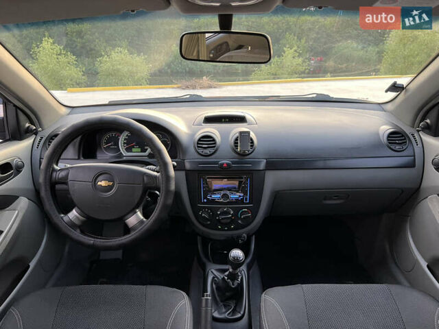 Шевроле Лачетти 2010 в Павлограде на Automoto.ua Красный Шевроле Лачетти, объемом двигателя 1.6 л и пробегом 86 тыс. км за 6450 $, фото 25 на Automoto.ua