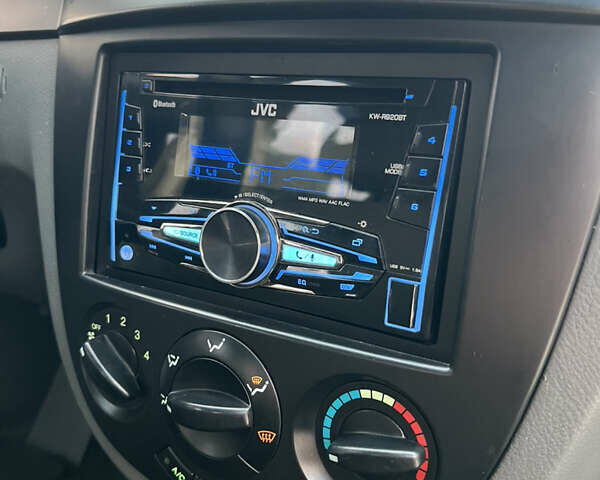 Шевроле Лачетти 2010 в Павлограде на Automoto.ua Красный Шевроле Лачетти, объемом двигателя 1.6 л и пробегом 86 тыс. км за 6450 $, фото 35 на Automoto.ua