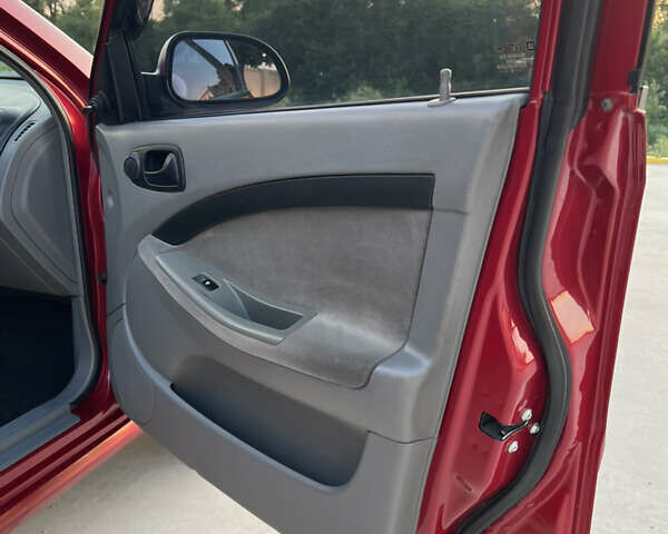 Шевроле Лачетти 2010 в Павлограде на Automoto.ua Красный Шевроле Лачетти, объемом двигателя 1.6 л и пробегом 86 тыс. км за 6450 $, фото 48 на Automoto.ua