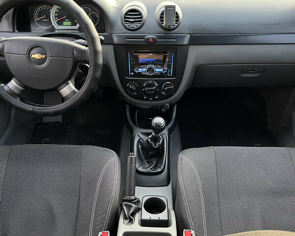 Шевроле Лачетти 2010 в Павлограде на Automoto.ua Красный Шевроле Лачетти, объемом двигателя 1.6 л и пробегом 86 тыс. км за 6450 $, фото 33 на Automoto.ua