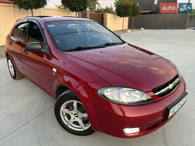 Шевроле Лачетти 2010 в Павлограде на Automoto.ua Красный Шевроле Лачетти, объемом двигателя 1.6 л и пробегом 86 тыс. км за 6450 $, фото 1 на Automoto.ua