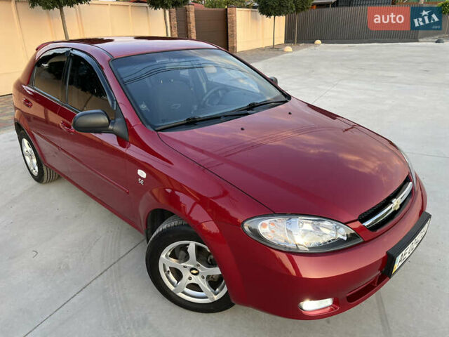 Шевроле Лачетти 2010 в Павлограде на Automoto.ua Красный Шевроле Лачетти, объемом двигателя 1.6 л и пробегом 86 тыс. км за 6450 $, фото 2 на Automoto.ua
