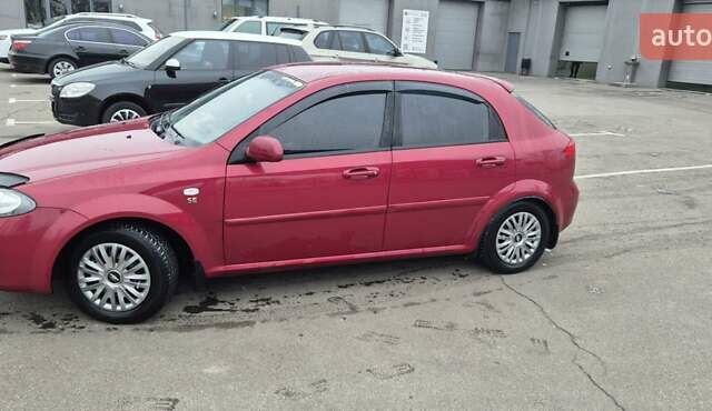 Червоний Шевроле Лачетті, об'ємом двигуна 1.6 л та пробігом 156 тис. км за 5400 $, фото 3 на Automoto.ua