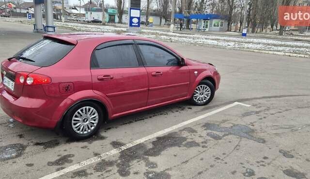 Червоний Шевроле Лачетті, об'ємом двигуна 1.6 л та пробігом 156 тис. км за 5400 $, фото 4 на Automoto.ua