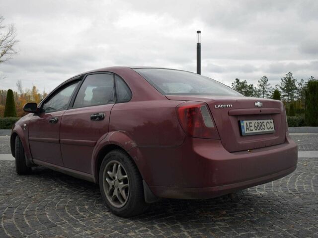 Красный Шевроле Лачетти, объемом двигателя 1.8 л и пробегом 365 тыс. км за 2800 $, фото 5 на Automoto.ua