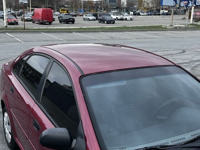 Красный Шевроле Лачетти, объемом двигателя 1.6 л и пробегом 222 тыс. км за 3999 $, фото 10 на Automoto.ua