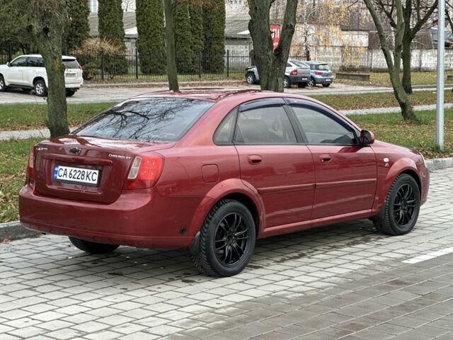 Красный Шевроле Лачетти, объемом двигателя 1.8 л и пробегом 230 тыс. км за 3550 $, фото 3 на Automoto.ua