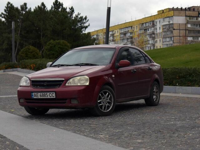 Красный Шевроле Лачетти, объемом двигателя 1.8 л и пробегом 365 тыс. км за 2800 $, фото 1 на Automoto.ua