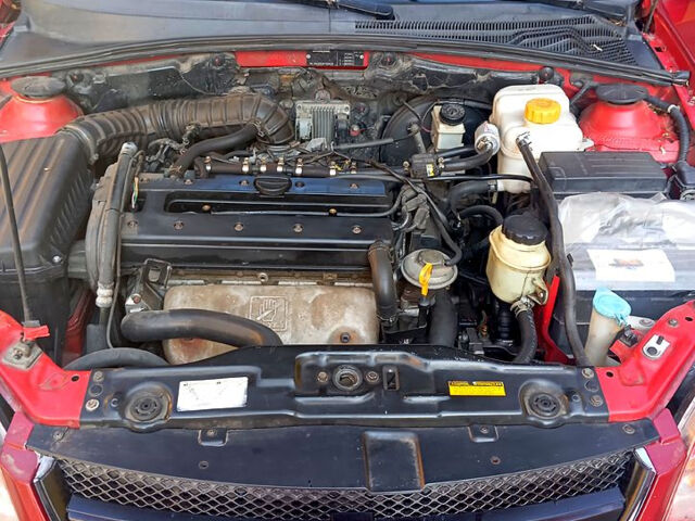 Красный Шевроле Лачетти, объемом двигателя 1.8 л и пробегом 180 тыс. км за 4550 $, фото 7 на Automoto.ua