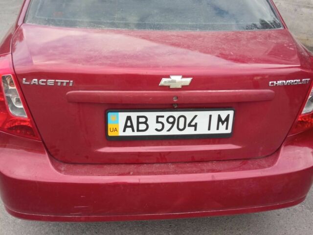Красный Шевроле Лачетти, объемом двигателя 1.6 л и пробегом 143 тыс. км за 3800 $, фото 6 на Automoto.ua