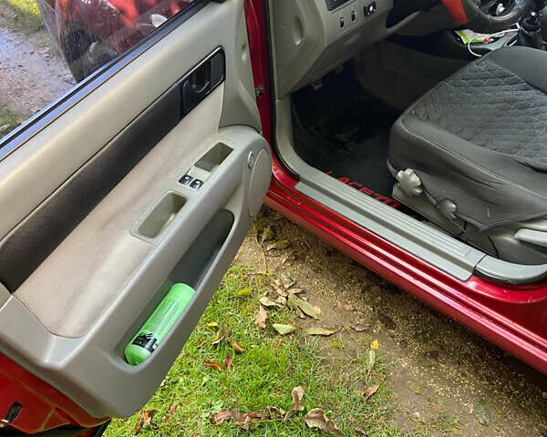 Червоний Шевроле Лачетті, об'ємом двигуна 1.6 л та пробігом 284 тис. км за 4200 $, фото 7 на Automoto.ua