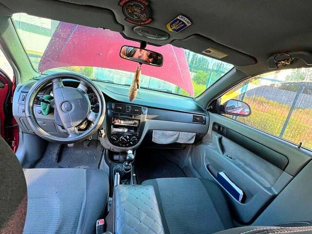 Червоний Шевроле Лачетті, об'ємом двигуна 1.6 л та пробігом 267 тис. км за 4300 $, фото 11 на Automoto.ua