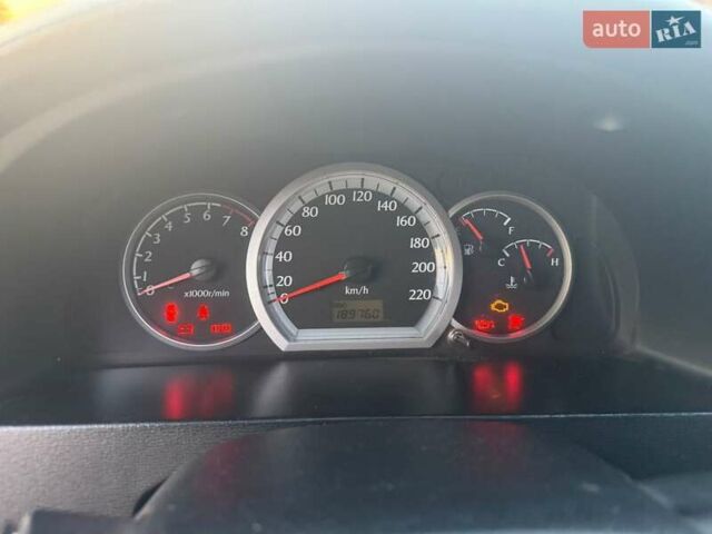 Красный Шевроле Лачетти, объемом двигателя 1.8 л и пробегом 189 тыс. км за 4200 $, фото 10 на Automoto.ua