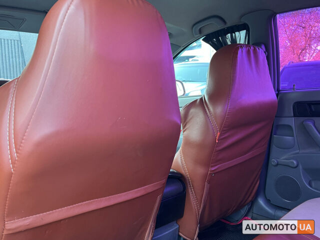 Красный Шевроле Лачетти, объемом двигателя 1.6 л и пробегом 256 тыс. км за 4300 $, фото 13 на Automoto.ua